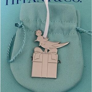 NEW Tiffany & Co. Silver Bird Ornament with Blue Pouch bag Christmas gift